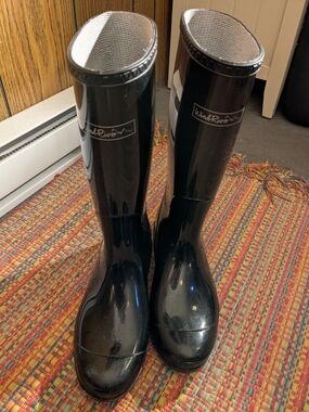 WindRiver Black Glossy Rain Boots